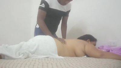 Patient Gets Horny And Ends Up Making The Masseuse Fuck Her Spanish Porn - desi-porntube.com - India - Spain